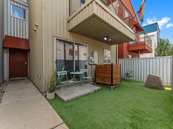 1215 Arthur Street