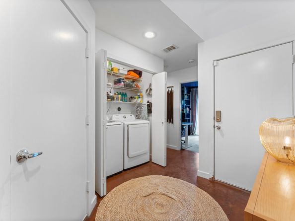 1215 Arthur Street, Houston TX 77019