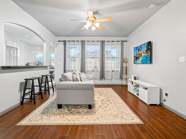 16918 Lake Willowby Lane, Houston TX 77044