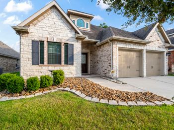 16918 Lake Willowby Lane