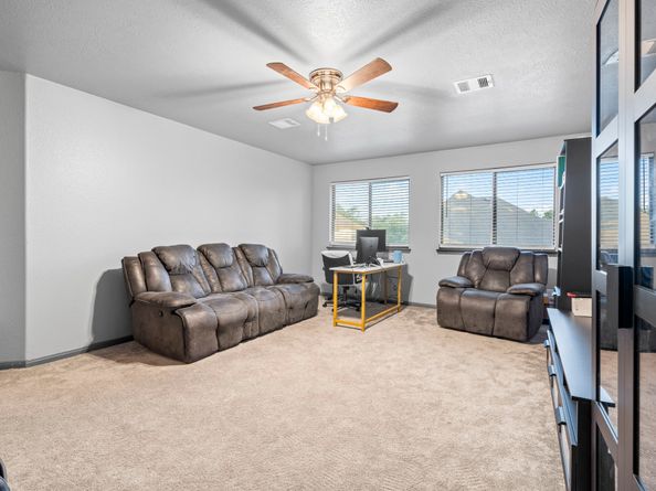 16918 Lake Willowby Lane, Houston TX 77044