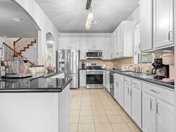 16918 Lake Willowby Lane, Houston TX 77044
