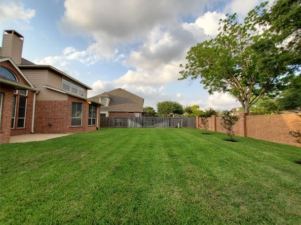 5439 Emerald Pointe Lane, Sugar Land TX 77479