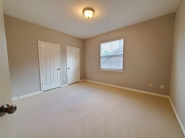 5439 Emerald Pointe Lane, Sugar Land TX 77479