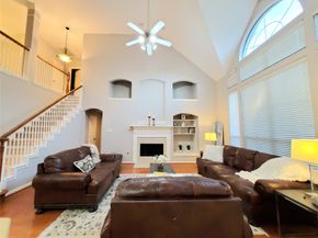 5439 Emerald Pointe Lane, Sugar Land TX 77479