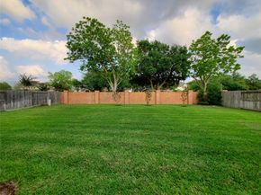 5439 Emerald Pointe Lane, Sugar Land TX 77479