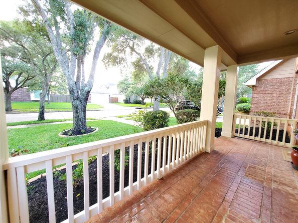 5439 Emerald Pointe Lane, Sugar Land TX 77479