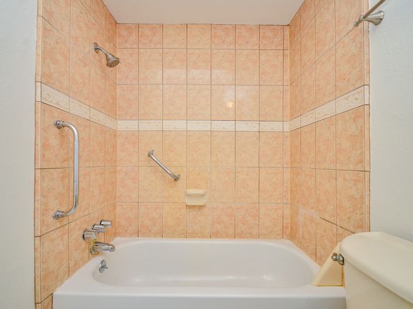 2100 Tanglewilde Street 169, Houston TX 77063