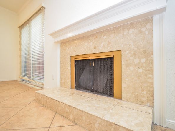 2100 Tanglewilde Street 169, Houston TX 77063