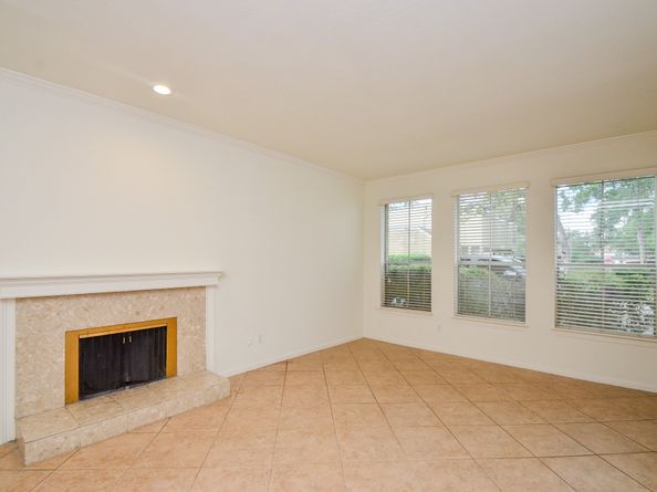 2100 Tanglewilde Street 169, Houston TX 77063