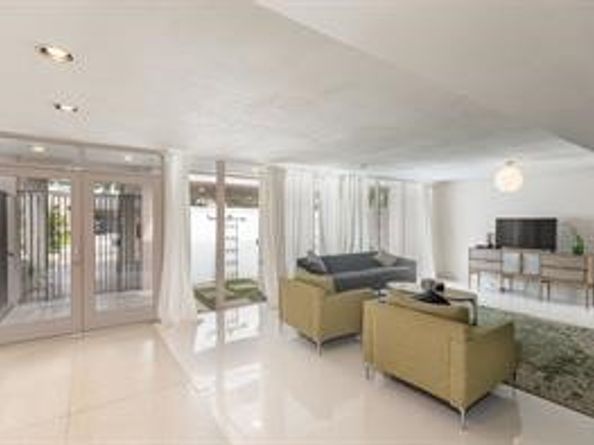 10211 Willowgrove Drive, Houston TX 77035