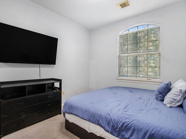 3707 E Ashford Villa Lane, Houston TX 77082
