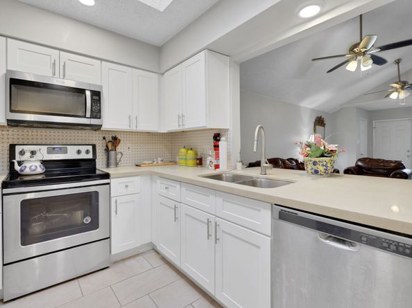 1912 Trixie Lane, Houston TX 77042