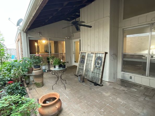 1912 Trixie Lane, Houston TX 77042