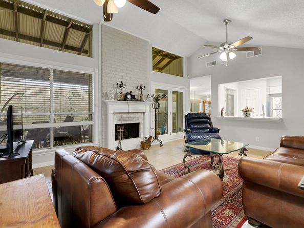 1912 Trixie Lane, Houston TX 77042