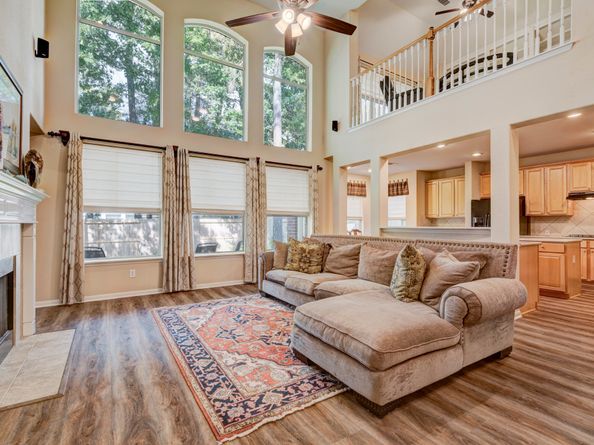 78 E Evangeline Oaks Circle, The Woodlands TX 77384