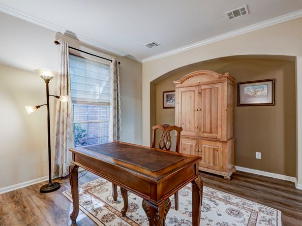 78 E Evangeline Oaks Circle, The Woodlands TX 77384