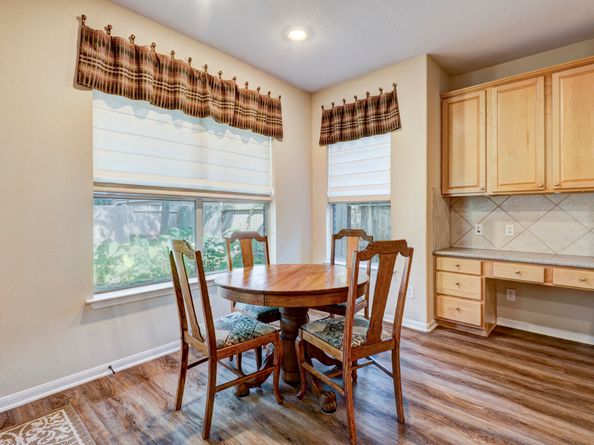 78 E Evangeline Oaks Circle, The Woodlands TX 77384