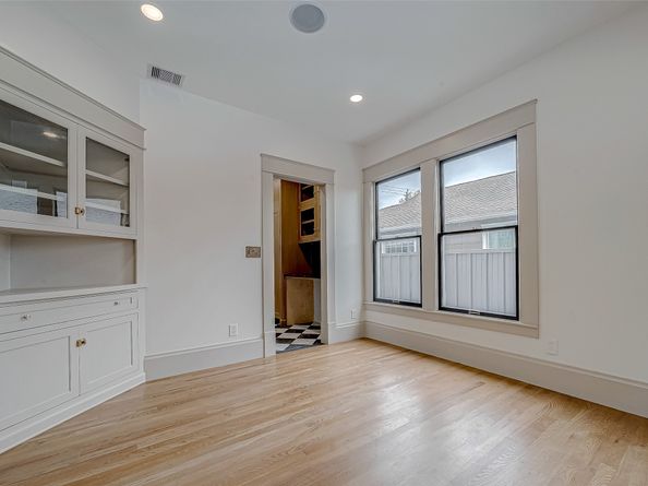 1109 Rutland Street, Houston TX 77008