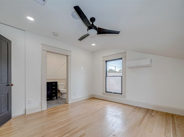 1109 Rutland Street, Houston TX 77008