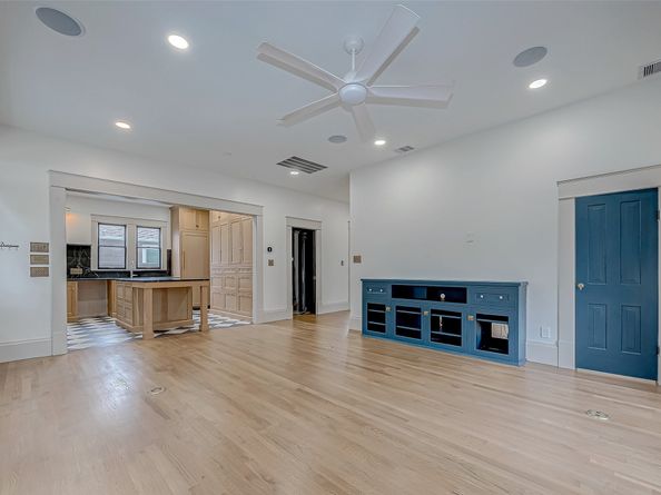 1109 Rutland Street, Houston TX 77008
