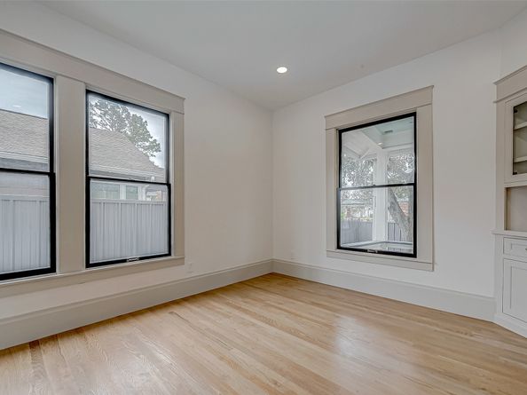 1109 Rutland Street, Houston TX 77008