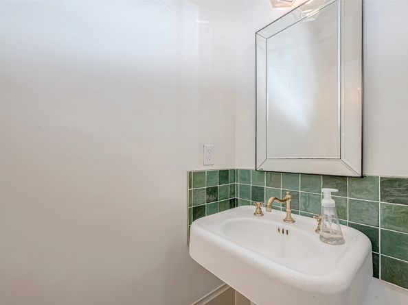 1109 Rutland Street, Houston TX 77008