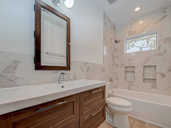 1109 Rutland Street, Houston TX 77008