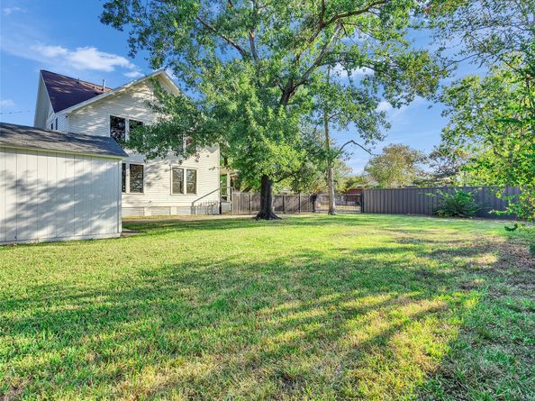 1109 Rutland Street, Houston TX 77008