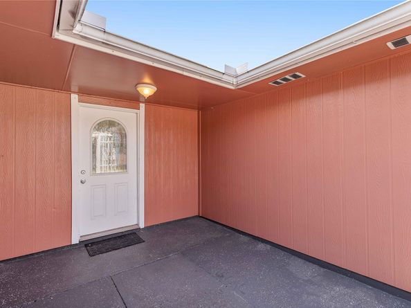 13410 S Thorntree Drive, Houston TX 77015