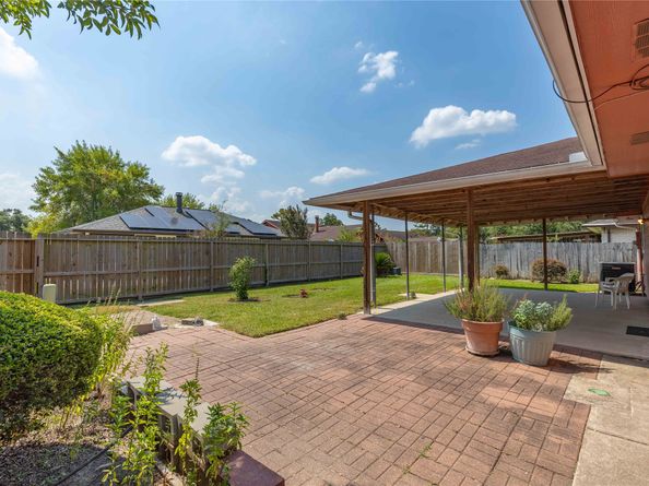 13410 S Thorntree Drive, Houston TX 77015