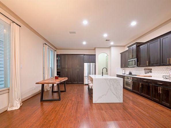 1224 Nelson Falls Lane, Houston TX 77008
