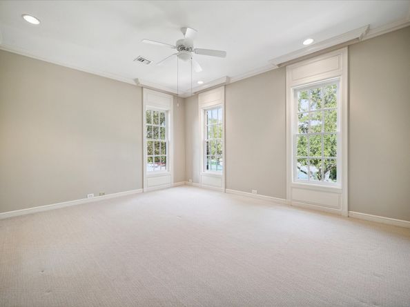 3665 Knollwood Street, Houston TX 77019