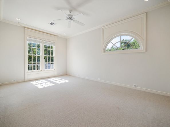 3665 Knollwood Street, Houston TX 77019
