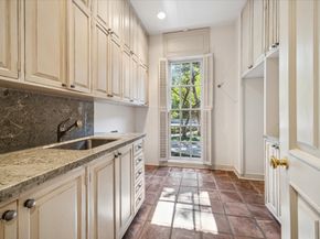 3665 Knollwood Street, Houston TX 77019