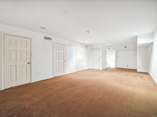 3665 Knollwood Street, Houston TX 77019