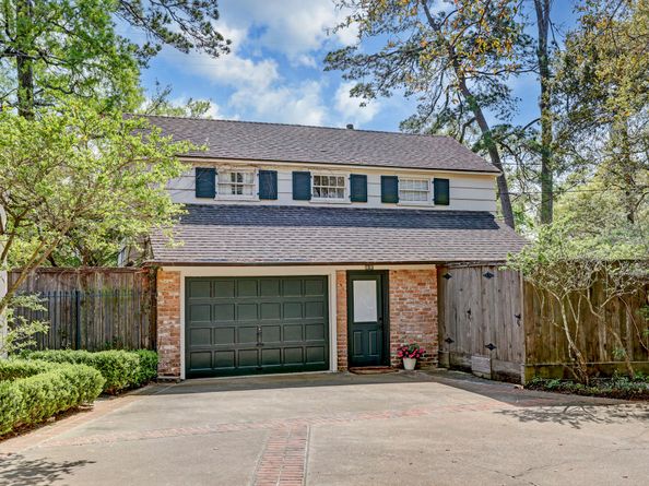 3665 Knollwood Street, Houston TX 77019
