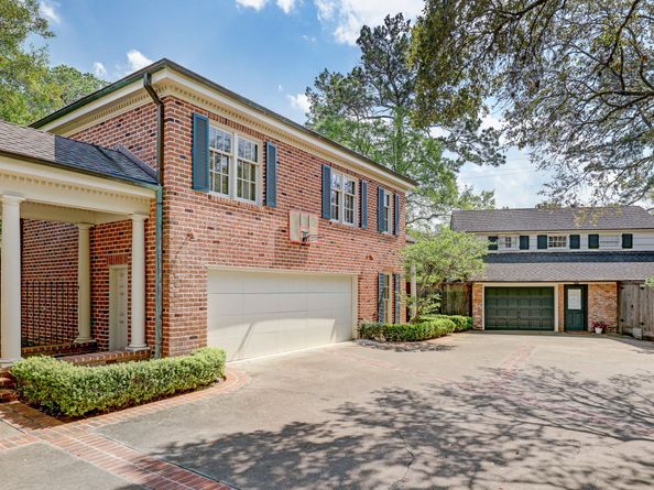 3665 Knollwood Street, Houston TX 77019