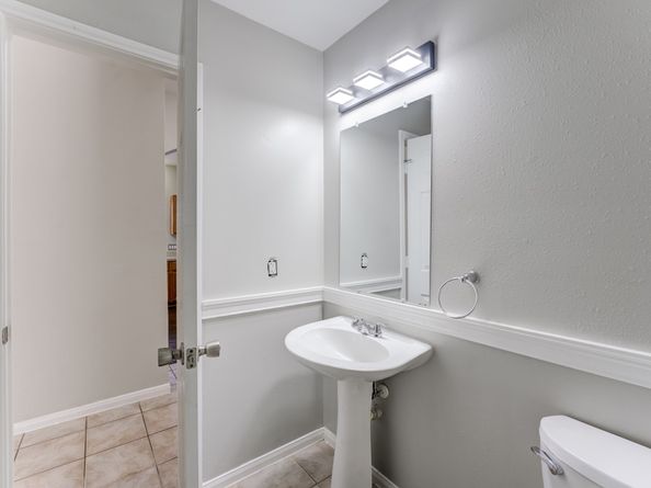 12415 Silversmine Drive, Houston TX 77014