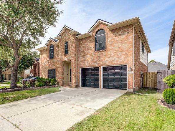 12415 Silversmine Drive, Houston TX 77014