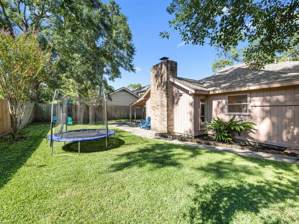 5 Kensington Court, Conroe TX 77304