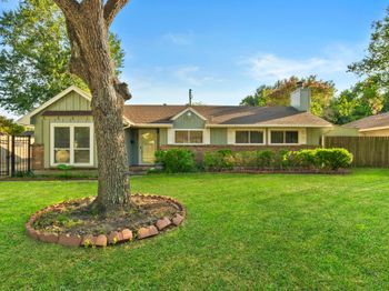 8807 Birdwood Road