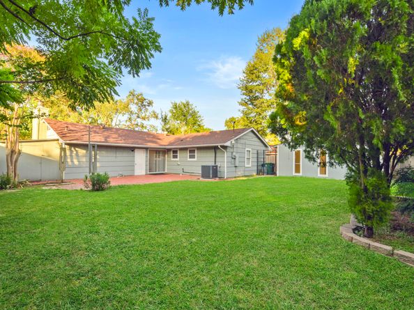 8807 Birdwood Road, Houston TX 77074