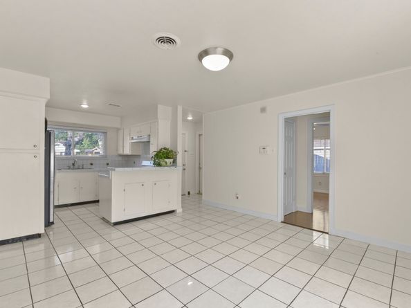 8807 Birdwood Road, Houston TX 77074