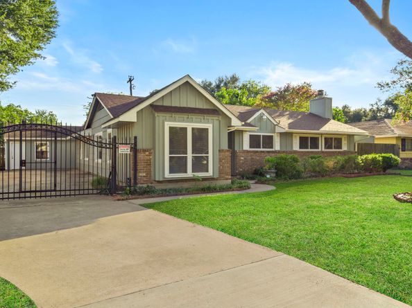 8807 Birdwood Road, Houston TX 77074