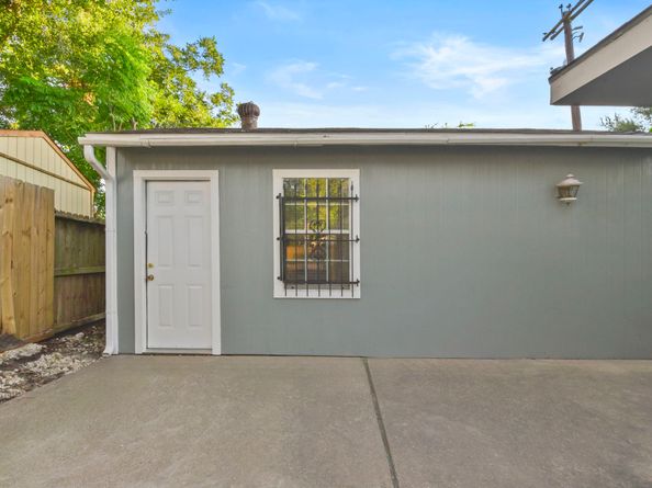 8807 Birdwood Road, Houston TX 77074