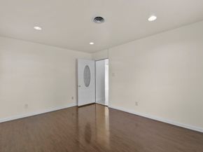 8807 Birdwood Road, Houston TX 77074