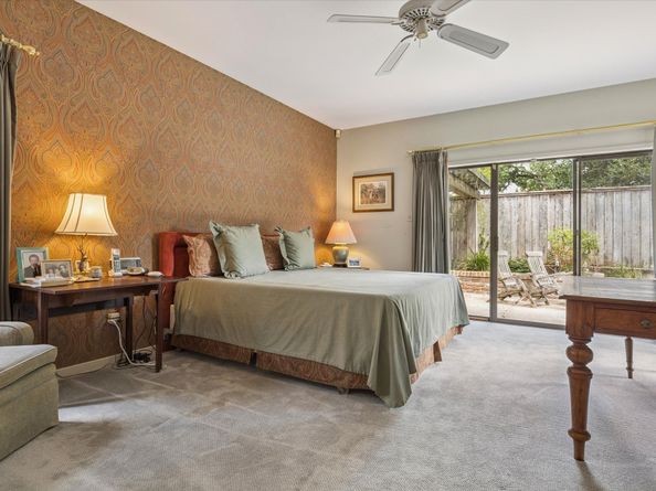 24 W Broad Oaks Drive, Houston TX 77056