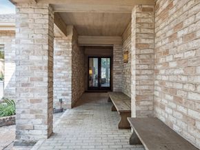 24 W Broad Oaks Drive, Houston TX 77056