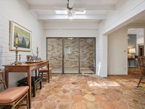 24 W Broad Oaks Drive, Houston TX 77056